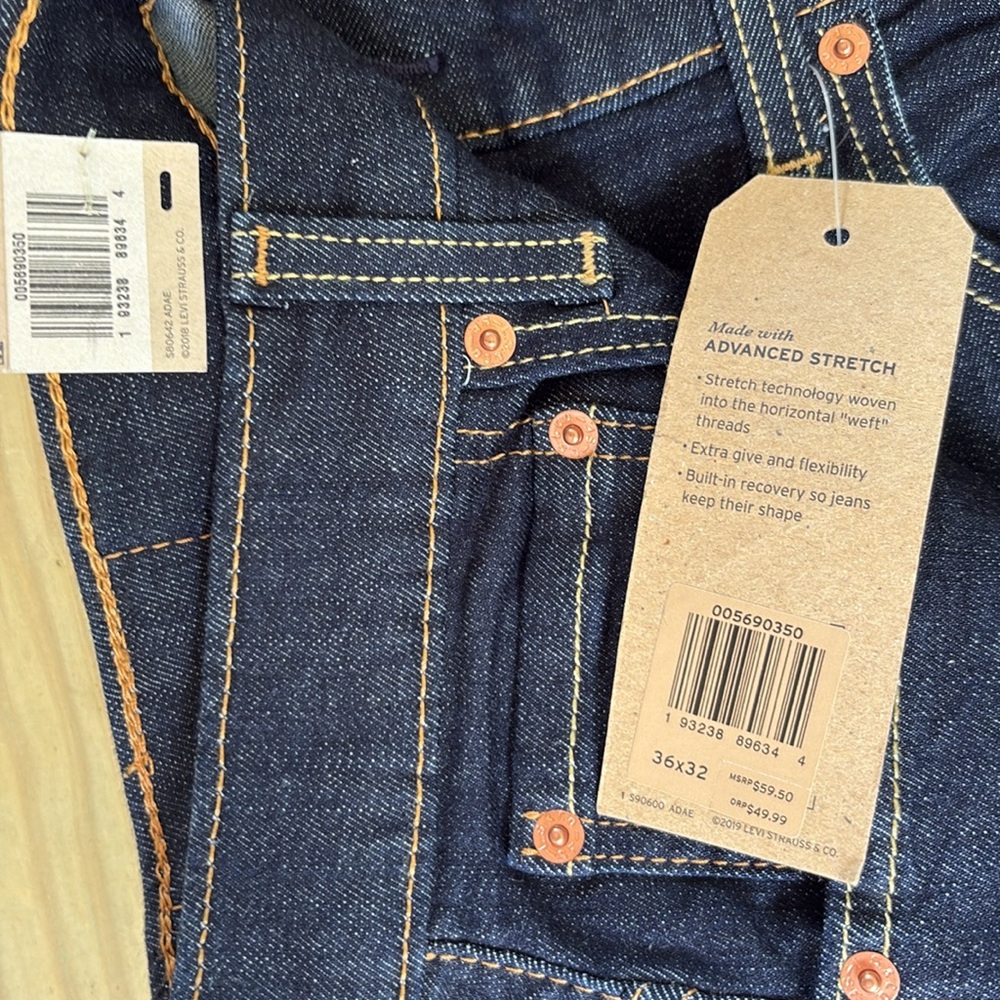 2 pair of Levi's Denim 569 Jeans 36x32. On new with tags. - Picture 4 of 8